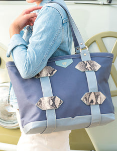 Kelly Wynne - Out of Town Tote Small in Slate