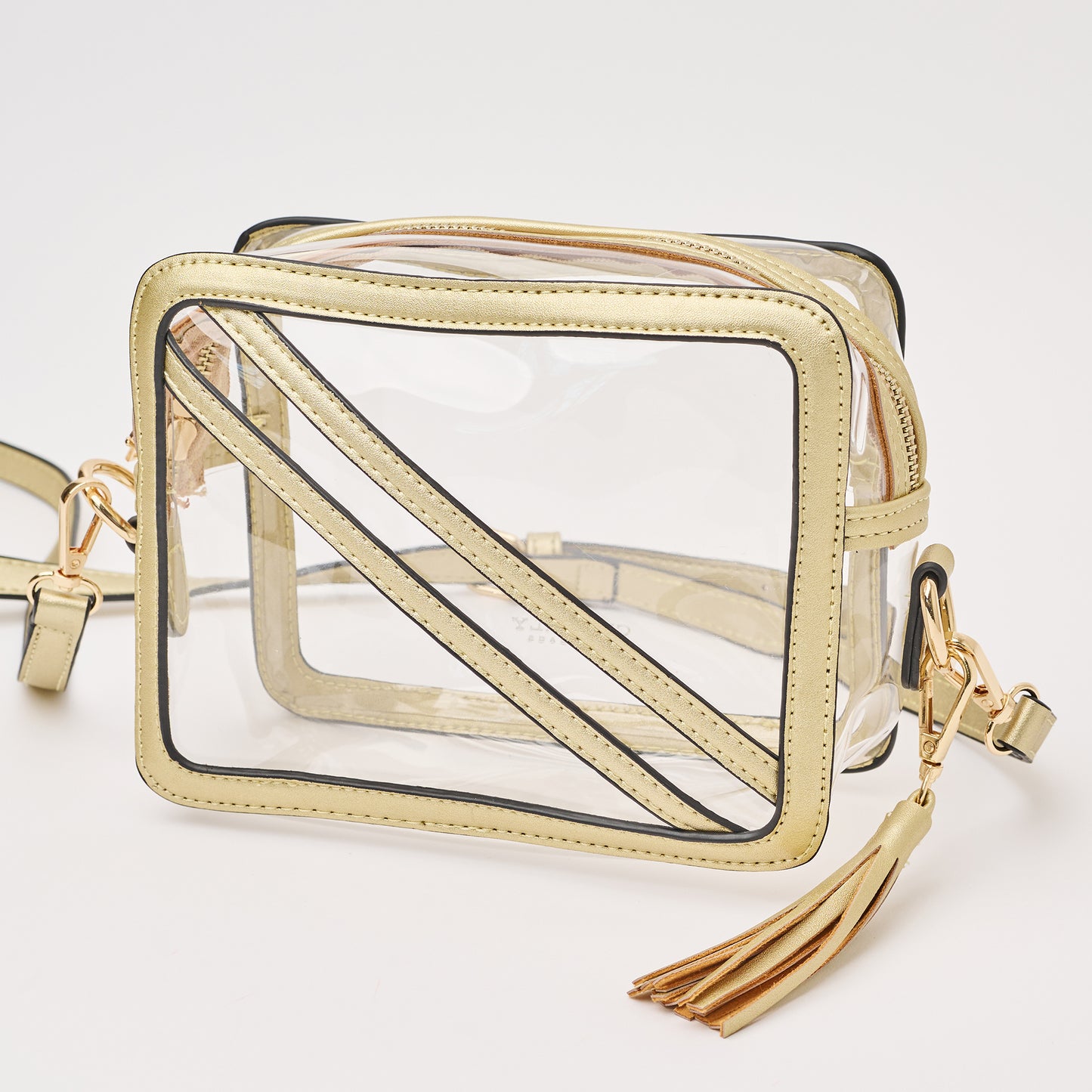Cline in Gold